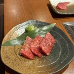 ホルモン・焼肉 一休亭 元 - 