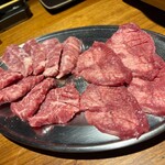 焼肉酒場 牛葡萄 - 