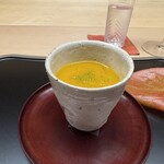 徳ㇵ本也 - ◆先付
      南瓜の擂り流し（出汁、和三盆、塩）