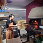 ピッツェリア・ゴンザ - 調理風景