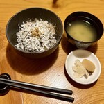 ごはんと酒菜 やま音 - 