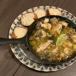 Sea Cave - 旬のお野菜とプリプリエビのアヒージョ