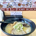 二代目 女がじゅまる - とんこつ塩