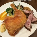 BISTRO BONHEUR - 香ばしモモ肉コンフィと神威四元豚グリル