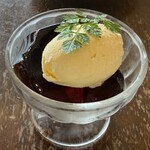 カフェ・ド・ラパン - 珈琲ゼリーバニラアイス（セットメニューの選べるデザート）