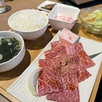 牛タンと和牛赤身肉専門店 焼肉 韓味房  下栗店 - 