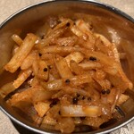 カリーライス専門店エチオピア - タマネギのアチャール。これが最高