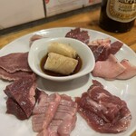 炭火焼ホルモン まんてん - 
