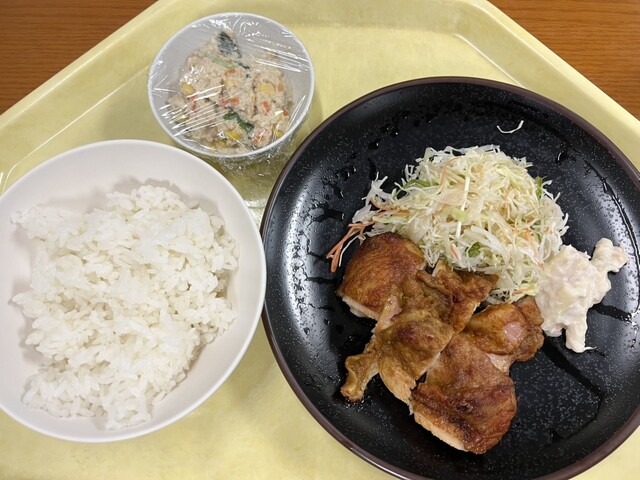 Adachi Kuyakusho Shokuin Shokudo photo 2