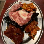 ホルモン屋 よんちゃん - 