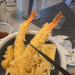 本格手打うどん おか泉 - 海老天リフト✨