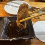 焼肉いわじ - 全く臭みもなく、旨いホルモンです。