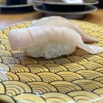 市場ずし 魚辰 - 平目のえんがわ