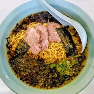 ラーメンショップ - 料理写真:コリコリのりラーメン中、醤油！