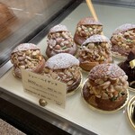 一夜城 ヨロイヅカ・ファーム - シュー・ペイザンヌ