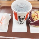 ケンタッキーフライドチキン - ドリンク写真:とろ～り月見チーズフィレバーガーセット