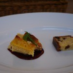 カラパン - ドライフルーツのパウンドケーキとパンプディング(Aランチのデザート)