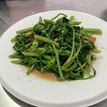 Raan Kaithong Pratunam - 