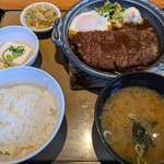 やよい軒 - 料理写真:味噌かつ煮定食990円