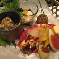 花邑 - 八寸（鱈の白子、唐墨、河豚の煮凝り、唐墨、海老いも、焼き牡蠣、出し巻き玉子、他）