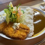 チキン亭 - Aカレー　890円