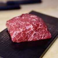 衝撃的に美味しい【登美粋】ニタリクジラの尾の身