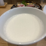 らーめんMAIKAGURA - 味変後のつけ汁