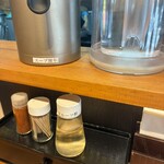 つけ麺 飛耀  - 卓上