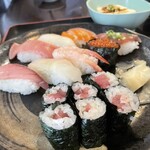 すし旬 千種本店 - すし8巻、鉄火巻き