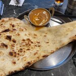 ロイヤルケバブ ナンカレー - ナンとチキンカレー