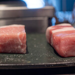 トンカツとワイン 日月 - 2025.9 あわ雪ポーク（群馬県）ロース、八鹿豚（兵庫県）リブロース