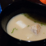 北新地 湯木 - 汁　西京仕立て鯛カマ身