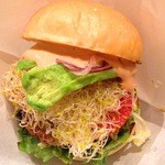 マナ バーガーズ - ガーデンマナ（アボカドとスプラウトとオーロラソース）