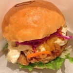 マナ バーガーズ - チキンマナ竜田（チキンがリアルだけど本物のチキンより美味しい）