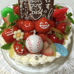 フェアリーテイル - 野球ボールのキャンドルお取り置きをお願いしたらチョコレートのプレートにまでバットとボール描いてくれていました(*ﾟдﾟ*)お気づかいがすごく嬉しかったです♪喜んでもらえたしよかったです(*^^*)