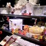 トシ・ヨロイヅカ 東京 - 