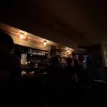 ダディーズダイニング - カウンター席の様子