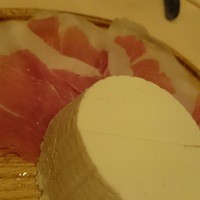エリオ・ロカンダ・イタリアーナ - リコッタと生ハム