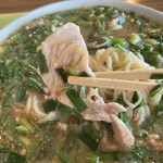 レストハウス 希望館 - ひき肉と、ちょっと大きい肉あり