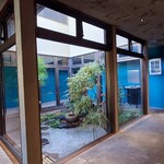 馳走西健一 - 内観