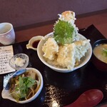 村食堂　おとと村 - 『加賀ふぐ天めし』の定食。