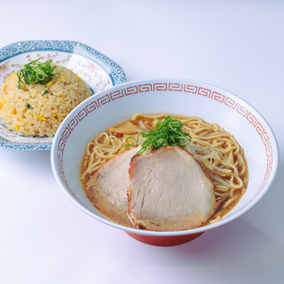 南国サービスエリア下り線 スナックコーナー・フードコート_1