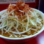 麺屋 桐龍 - 辛いミニらーめん
      （とろ～り半熟卵トッピング）唐辛子増し