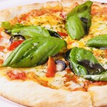イタリアンバールRAKUDAYA - ピザマルゲリータ☆1180円