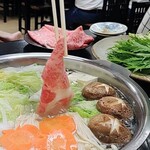 やすだ - 脂身の方から入れます