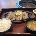 清香園 - 料理写真:塩バラ定食1100円
