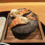 米倉 - 車海老の酒盗漬けの石焼