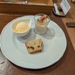 トラットリア カンパーナ ジロウマル - デダート、、アリャ