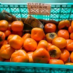 嘘と僕 - ひらたね柿は、1個100円で販売されていた～!!( ^o^)ﾉ