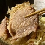 ラーメン専門 宮の森 - 豚